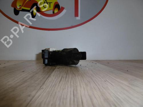 Used Washer pump CITROËN C3 Picasso (SH_) 1.4 VTi 95 (SH8FSC, SH8FP0, SH8FP6) (95 hp) 13130304