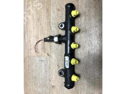 Injection rail PEUGEOT 407 (6D_) 2.0 HDi 135 (6DRHRH, 6DRHRE, 6DRHRG, 6DRHRJ) | BP30673983M98