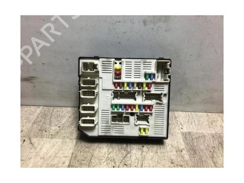 Fuse box RENAULT MEGANE III Hatchback (BZ0/1_, B3_) 1.9 dCi (BZ0N, BZ0J) | BP20621829E1 