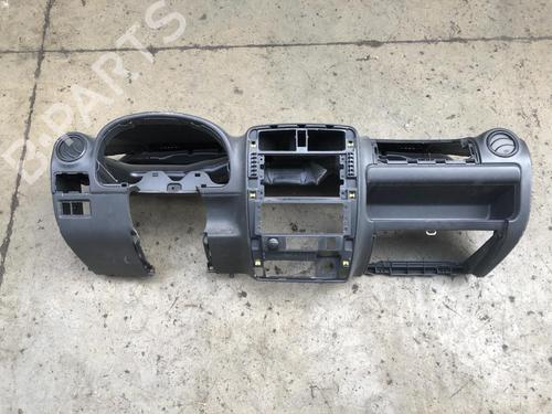 Dashboard SUZUKI JIMNY Closed Off-Road Vehicle (SN) 1.3 16V 4x4 (SN413, JB43) (86 hp) 20668109