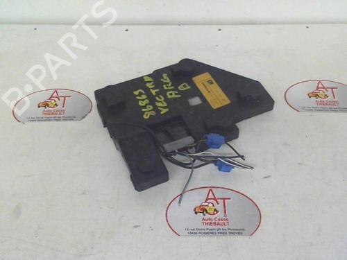 Used Licence plate light OPEL VECTRA B Hatchback (J96) 2.0 i 16V (F68) (136 hp) 13133302