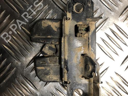 Used Tailgate lock VW TRANSPORTER T5 Van (7HA, 7HH, 7EA, 7EH) 2.5 TDI (174 hp) 31202335