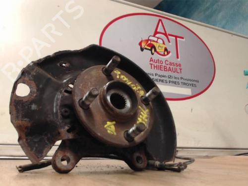Used Right front steering knuckle TOYOTA YARIS (_P1_) 1.0 (SCP10_, SCP10R) (68 hp) 30673252