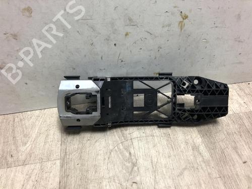 front-left-exterior-door-handle-vw-golf-vi-5k1-2008-2009-2010-2011-2012-2013-2014-25306417 main image