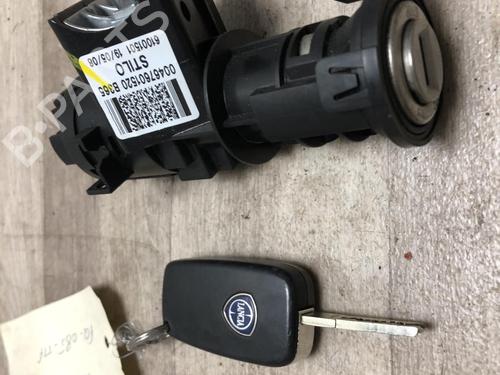 Used Ignition barrel LANCIA MUSA (350_) 1.9 D Multijet (350.AXC1A) (101 hp) 20626946