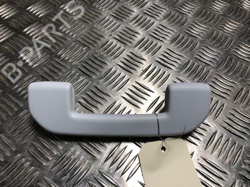 Innvendig takhåndtak PEUGEOT 5008 II (MC_, MJ_, MR_, M4_) 1.5 BlueHDi 130 (MCYHZJ, MCYHZR, MCYHZX) (131 hp) 31203360