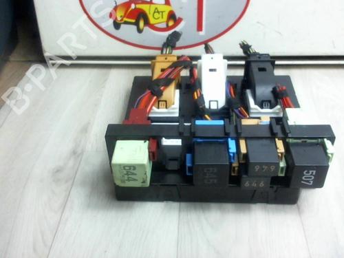 Used Fuse box VW GOLF VI (5K1) 1.6 TDI (105 hp) 23109375