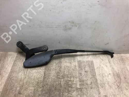 Used Front windshield wiper arm MERCEDES-BENZ E-CLASS (W211) E 220 CDI (211.008) (170 hp) 20624720