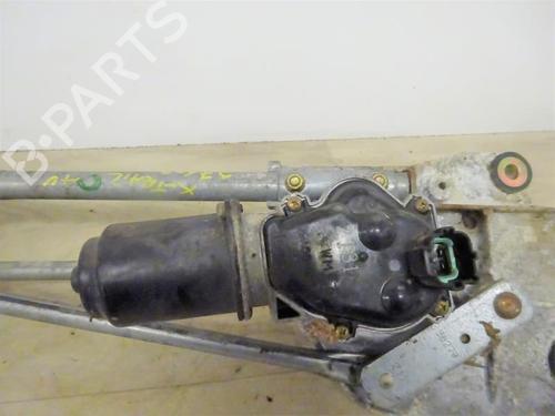 Used Front wiper motor NISSAN X-TRAIL I (T30) 2.2 Di 4x4 (114 hp) 13282932