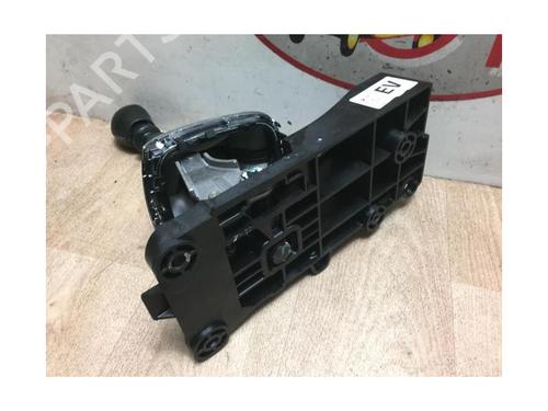 Gear lever RENAULT MEGANE III Coupe (DZ0/1_) 1.6 dCi (DZ00, DZ12, DZ2A, DZ13) | BP13264958M90 