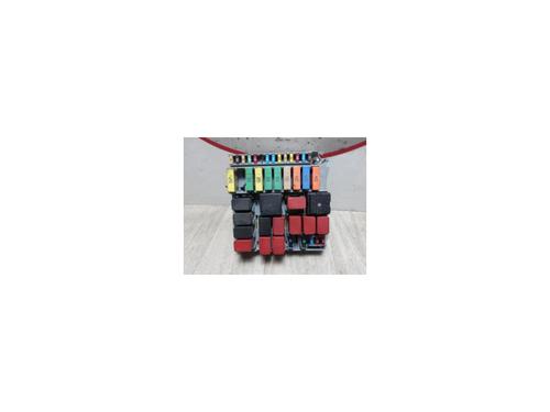 Used Fuse box FIAT 500 C (312_) 1.2 (312CXA1A, 312AXA1A) (69 hp) 23128464