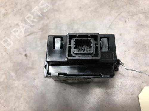 Used Switch RENAULT LAGUNA III (BT0/1) 2.0 dCi (BT01, BT08, BT09, BT0E, BT0K, BT12, BT1C, BT1D,... (150 hp) 20621417