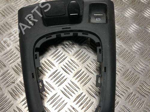 Used Electronic module RENAULT SCÉNIC III (JZ0/1_) 1.5 dCi (110 hp) 32044731