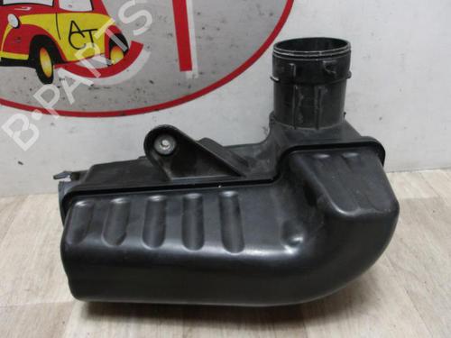 Used Air filter box MINI MINI CLUBMAN (R55) Cooper (120 hp) 31195482