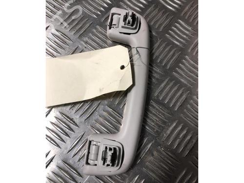 Interior roof handle RENAULT CLIO V (B7_) 1.0 TCe 90 (B7MT) | BP30755212I35