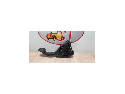 Used Clutch pedal AUDI A1 (8X1, 8XK) 1.6 TDI (90 hp) 13261093