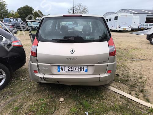 Right headlight RENAULT SCÉNIC II (JM0/1_) 1.5 dCi (JM1E, JM16) | BP32012256C29