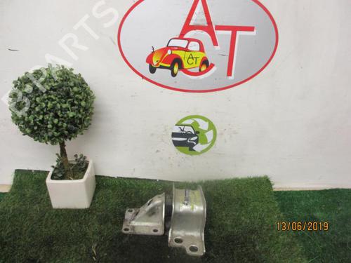 Used Engine mount FIAT DUCATO Van (250_) 130 Multijet 2,3 D (131 hp) 29820299