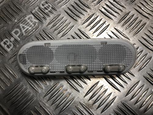 Luz interior NISSAN JUKE (F15) 1.5 dCi (110 hp) 32727609