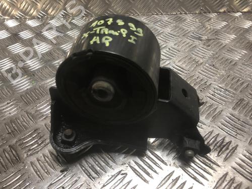 Used Engine mount NISSAN X-TRAIL I (T30) 2.2 Di 4x4 (114 hp) 31198074