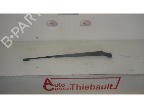 Front windshield wiper arm TOYOTA YARIS (_P1_) 1.4 D-4D (NLP10_, NLP10R) | BP20631008C143 