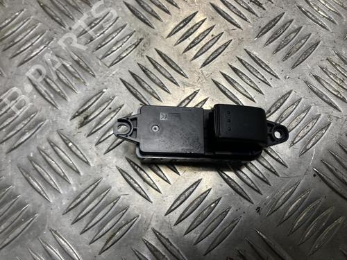Used Right front window switch MAZDA CX-7 (ER) 2.2 MZR-CD AWD (ER10A) (173 hp) 32397819