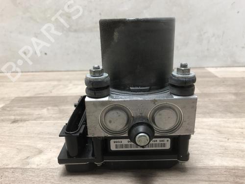 Used ABS pump SUBARU IMPREZA Hatchback (GR, GH, G3) 2.0 D AWD (150 hp) 13386986