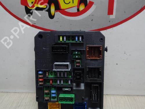 Used Fuse box CITROËN C4 II (NC_) 1.6 HDi 115 (114 hp) 13267670