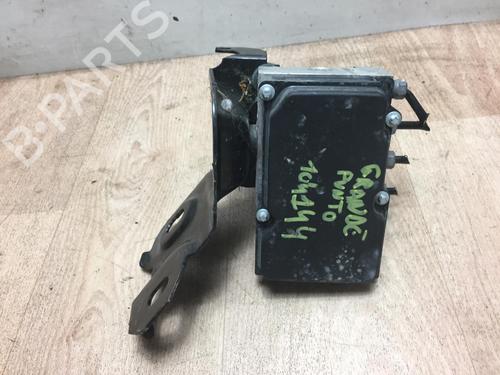 Used ABS pump FIAT GRANDE PUNTO (199_) 1.3 D Multijet (75 hp) 25305235