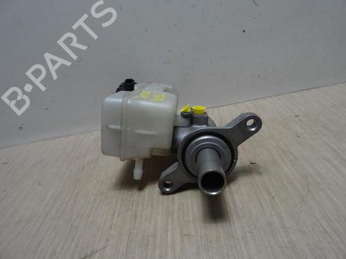 Used Brake master cylinder DACIA DUSTER (HS_) 1.5 dCi (109 hp) 13277137