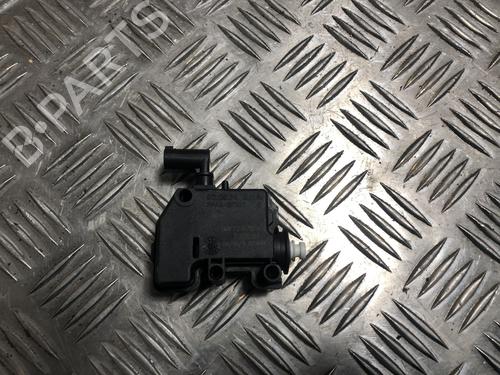 Spak kontakt BMW 1 (F21) 116 d (116 hp) 31186319