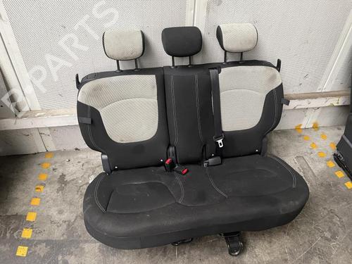 Sæde sæt RENAULT CAPTUR I (J5_, H5_) 1.5 dCi 90 (J5N4, J5M5, J5MW, J5M6, J5AL, J5AJ) (90 hp) 13266729