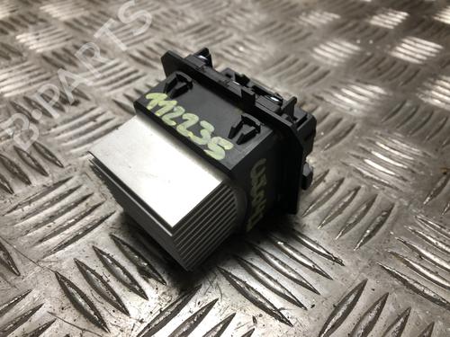 Used Heater resistor RENAULT CLIO IV (BH_) 1.5 dCi 90 (90 hp) 33164771