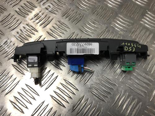 Switch DS DS 3 (SA_) 1.2 VTi 82 (SAHMZ6) | BP31204671I30