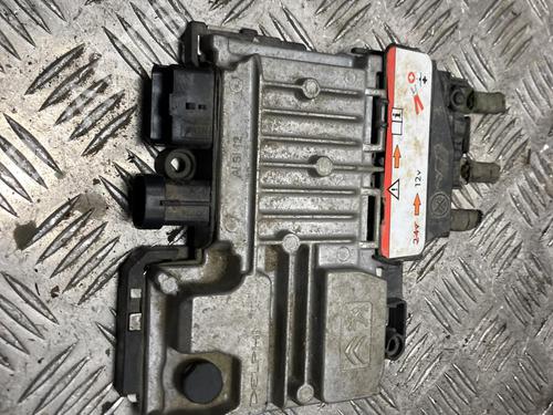 Used Fuse box Fuse box DS DS 3 (SA_) 1.6 BlueHDi 100 (SABHY0, SABHYT) (99 hp) 36515841 36515841