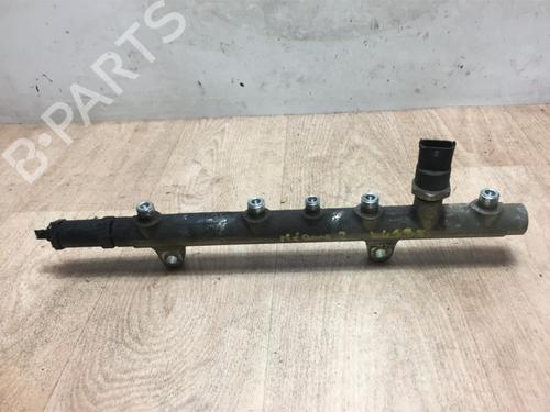 Used Injection rail RENAULT MEGANE II Saloon (LM0/1_) 1.9 dCi (LM0G, LM1G, LM2C) (120 hp) 25305690