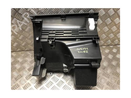 Glove box PEUGEOT 3008 II SUV (MC_, MR_, MJ_, M4_) 1.5 BlueHDi 130 | BP25307133C95