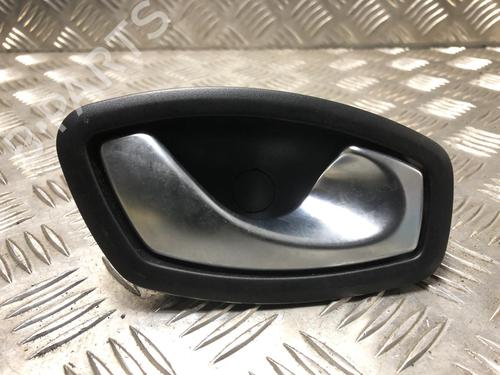 Used Front right interior door handle RENAULT CAPTUR I (J5_, H5_) 1.5 dCi 90 (J5N4, J5M5, J5MW, J5M6, J5AL, J5AJ) (90 hp) 25306919