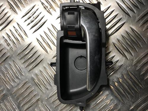 Used Front right interior door handle TOYOTA AURIS (_E18_) 1.2 (NRE185_, NRE185R) (116 hp) 21774308