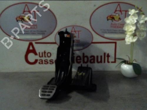 Used Clutch pedal AUDI TT (8N3) 1.8 T (180 hp) 20615149