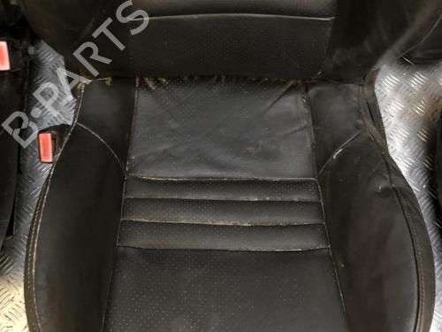 Seats set PEUGEOT 407 Coupe (6C_) 2.7 HDi | BP31921584C78