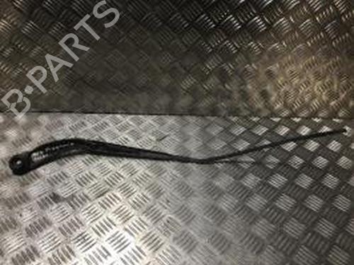 Used Front windshield wiper arm FIAT FREEMONT (345_) 2.0 JTD 4x4 (170 hp) 30765356