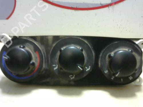 Used Climate control HYUNDAI H-1 / STAREX Bus (A1) 2.5 TCi (99 hp) 20618554