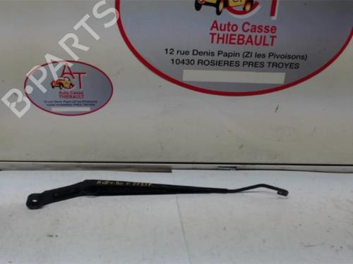 Used Front windshield wiper arm CHEVROLET AVEO / KALOS Hatchback (T250, T255) 1.2 LPG (84 hp) 25033204