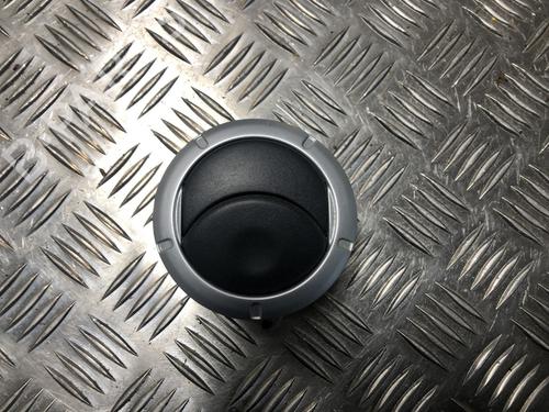 Luftventilen DACIA LOGAN MCV (KS_) 1.5 dCi (KS0W) (86 hp) 31187955