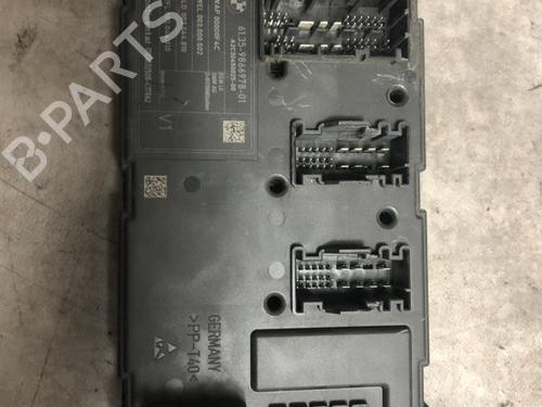 Used Fuse box BMW 3 Touring (F31) 318 d (150 hp) 20633261