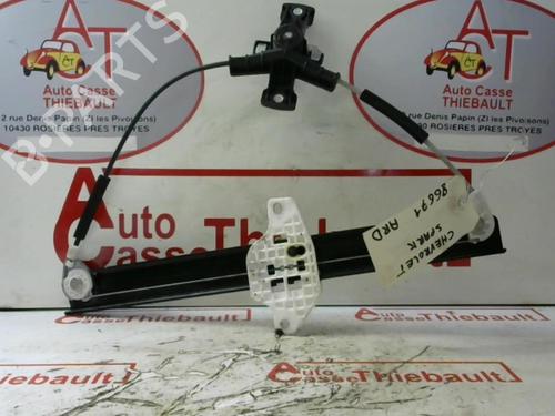 Alzavetro posteriore destra CHEVROLET SPARK (M300) 1.0 (68 hp) 31204016