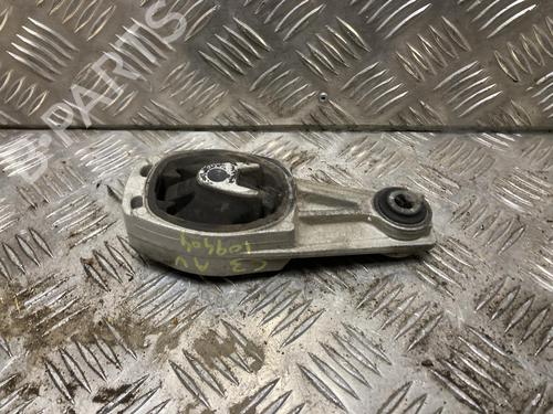 Motorfeste CITROËN C3 AIRCROSS II (2R_, 2C_) 1.5 BlueHDi 120 (2CYHXX) (120 hp) 31203177