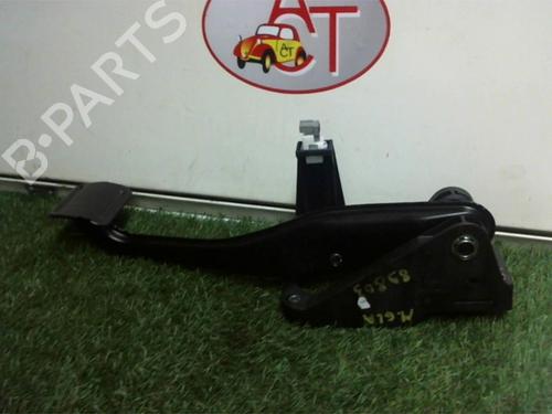 Break pedal MERCEDES-BENZ GLA-CLASS (X156) GLA 180 CDI / d (156.912) | BP13037794I19
