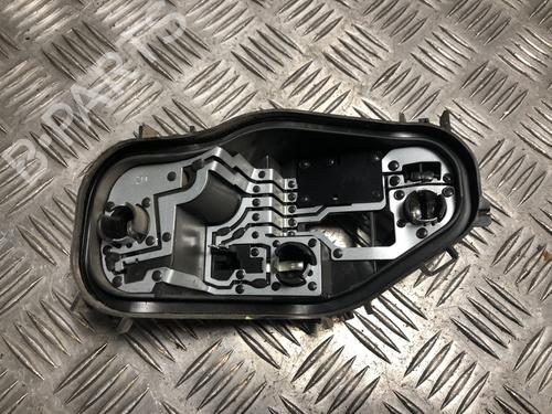 Nummerpladelys Nummerpladelys RENAULT TWINGO III (BCM_, BCA_) 0.9 TCe 95 (92 hp) 33829347 33829347